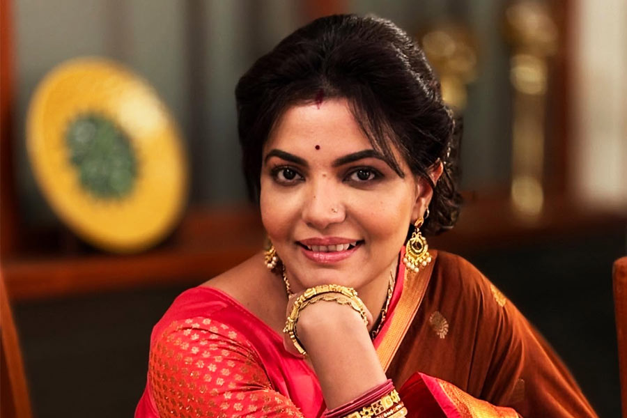 বাড়িতে টিভি দেখতে দেখতেই ব্রেন স্ট্রোক সায়ন্তনী মল্লিকের! কেমন আছেন অভিনেত্রী?