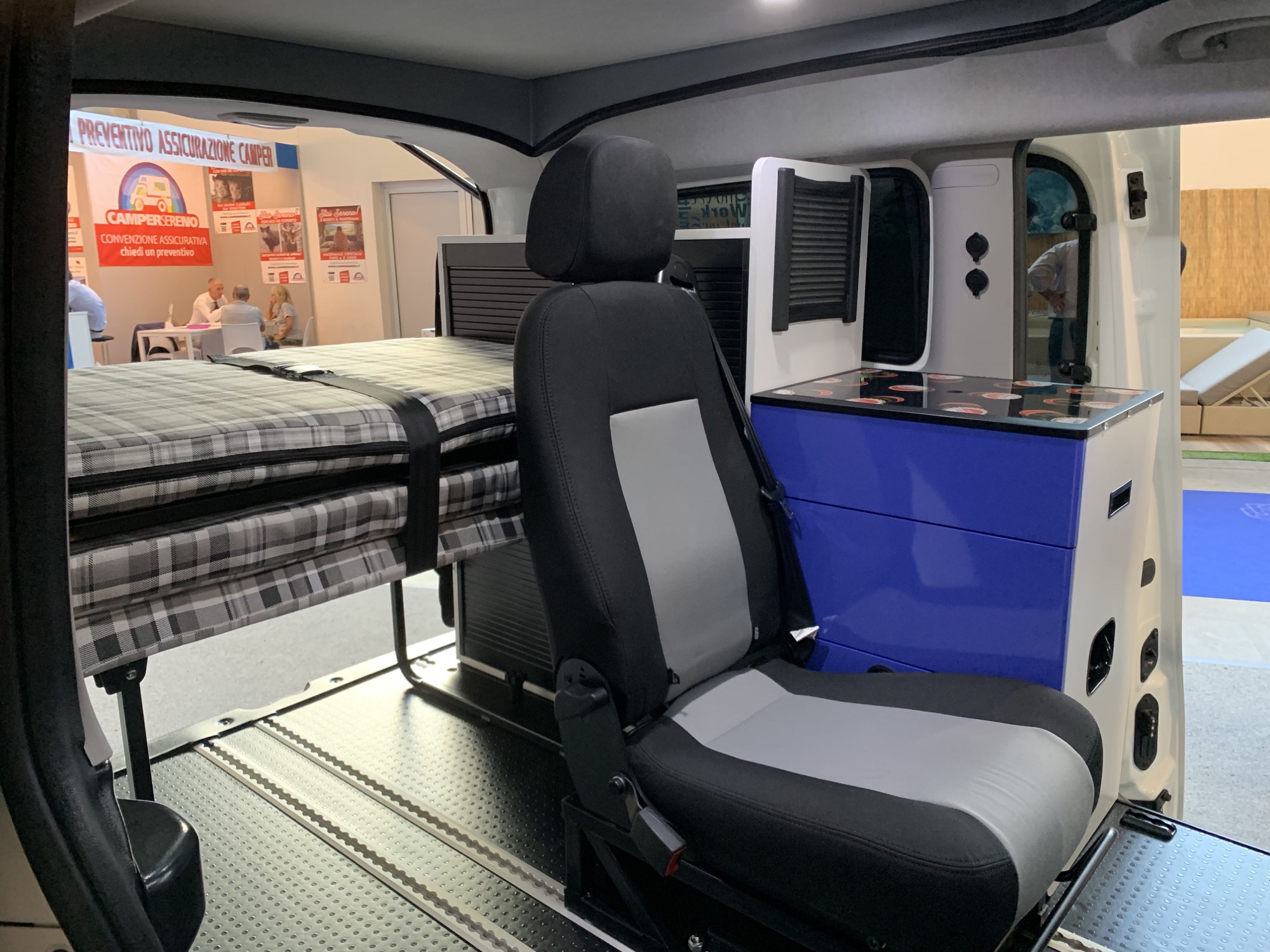 Se Un Camper Qualsiasi Camper E Troppo Grande Ecco La Soluzione Arriva Dall Ucraina Un Affascinante Proposta Su Fiat Doblo Maxi Con Tetto A Soffietto Seimetri It