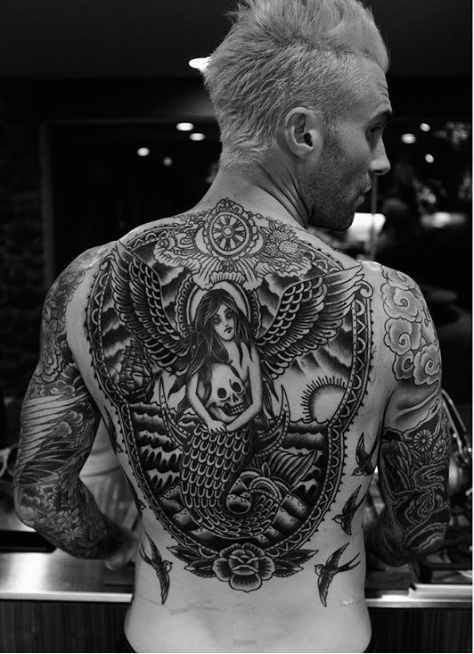 Adam Levine Debuts Finished Back Tattoo - Stage Right Secrets 733_x_532_jpg
