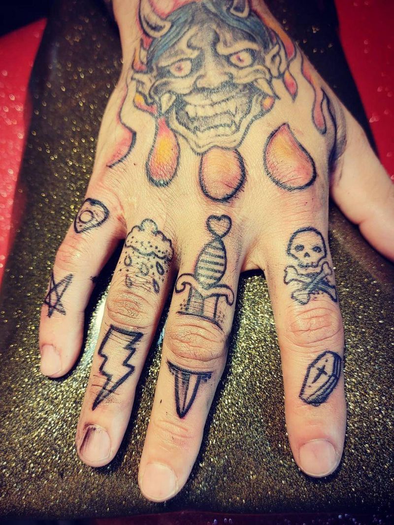 30 Perfect Knuckle Tattoos For Your Inspiration | Style Vp 1064_x_800_jpg