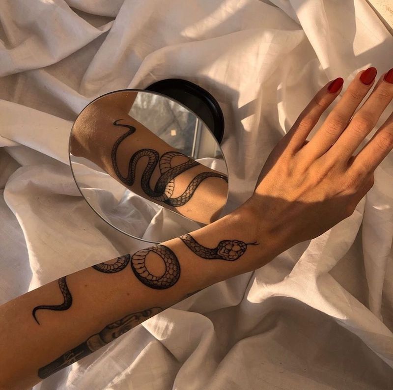 Tatuaggio Braccio Per Uomo E Donna: 10 Idee Piccole E Significative 389_x_392_jpg