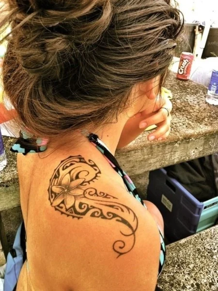 25+ Tatuaggi Femminili Da Realizzare Sulla Spalla E Sulla Schiena [2021] - Tatuaggistyle.it 600_x_450_png