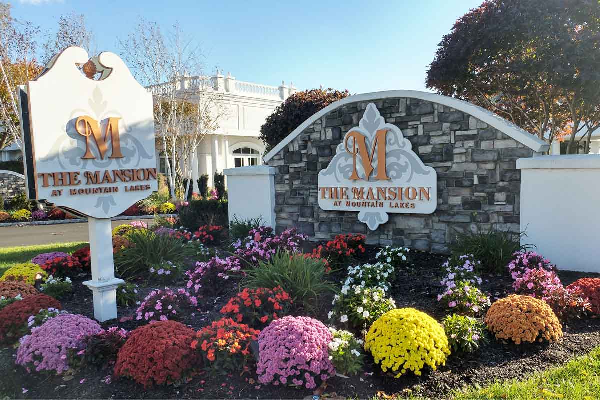 mansion mountain lakes