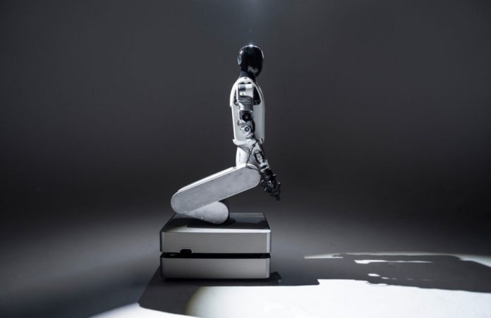 U.Ok.-based startup Humanoid unveils HMND 01 Alpha cell manipulator