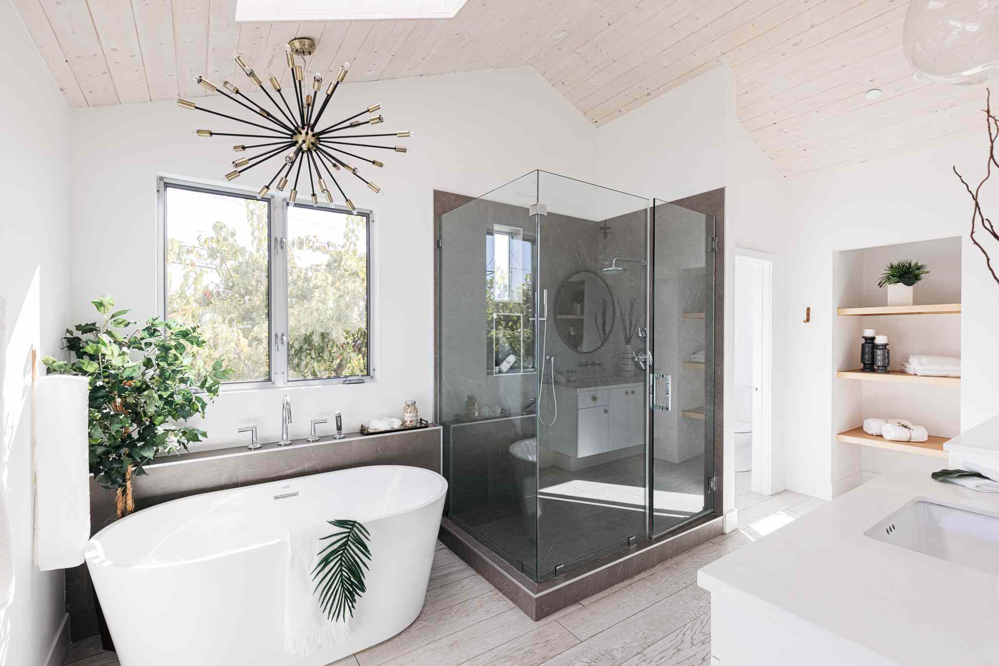 Bathroom Fixtures That Will Make Your Home Feel Like A Resort