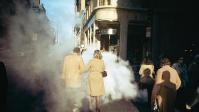“A Wonderful Feeling” records sixty years of intimate street photography by Joel Meyerowitz