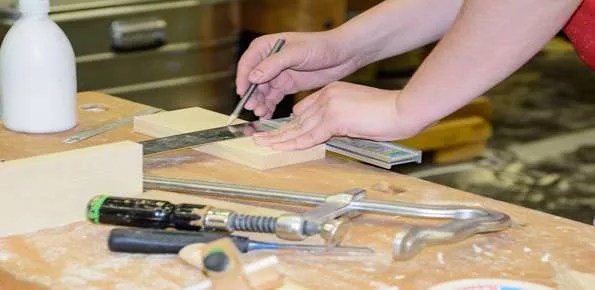 Svizzera: Lavoro Per Falegname, Ottimo Stipendio - Ticonsiglio 290_x_595_jpg