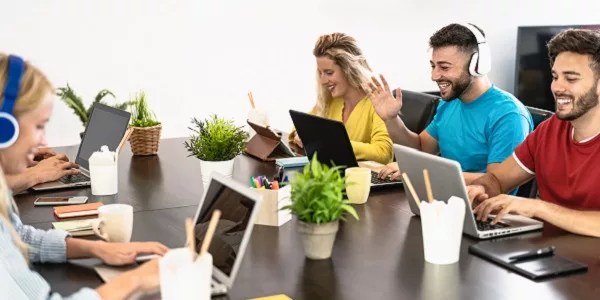 Bonus Lavoro Giovani 2022: Cos'è, Come Funziona, A Chi Spetta 300_x_600_jpg