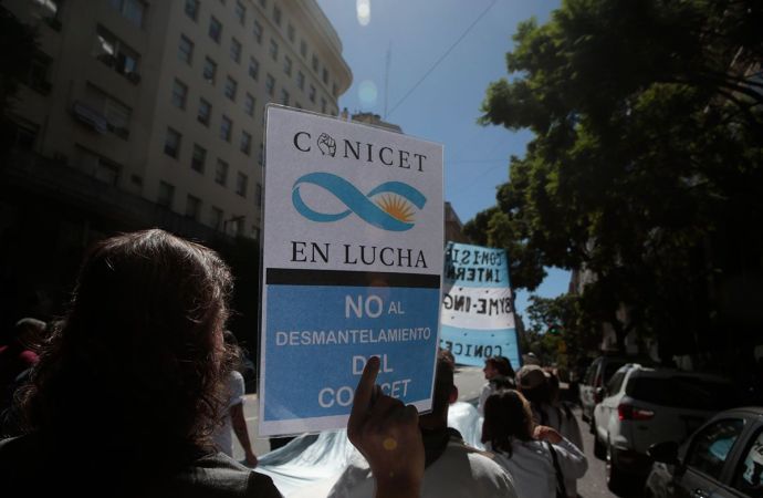 Tras el furor por la expedición submarina, trabajadores del Conicet inician un paro de 48 horas contra el ajuste y la reducción salarial