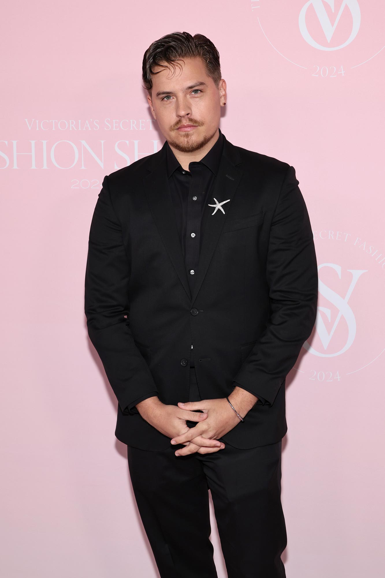 dylane sprouse net worth - Ilustrasi 2