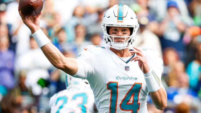 Los Dolphins se separan del mariscal de campo veterano
