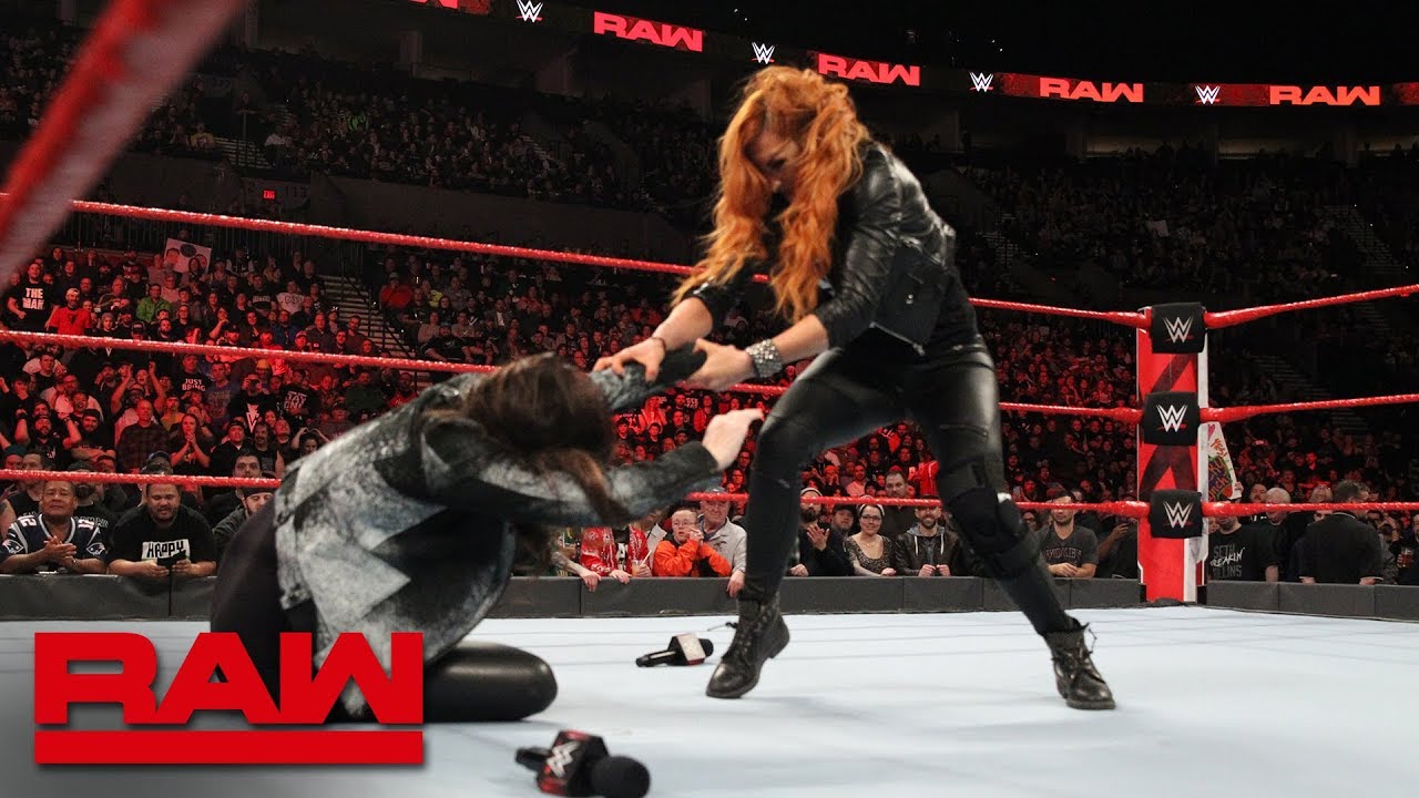Becky Lynch attacks Stephanie McMahon – RAW, Feb. 4 2019