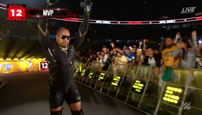 أم في بي: اتفاوض مع WWE لمد مُدة العقد