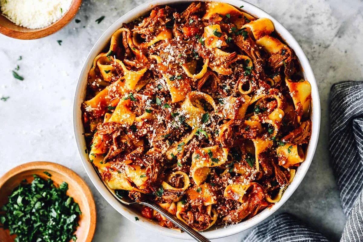 Slow Cooker Beef Ragu Recipe.