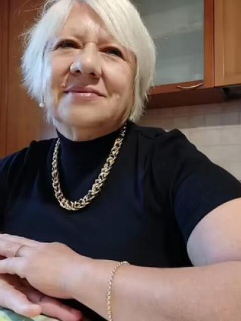 Verbania - Candidati In Cerca Di Lavoro - Xtutti.com - Dama Di Compagnia - Verbano-Cusio-Ossola Casa, Auto, Moto, Personali, Offerte Di Lavoro 480_x_640_jpg