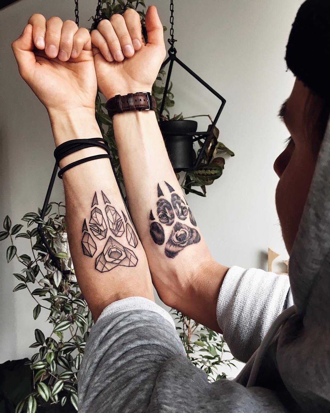 Les 55 meilleurs designs d’un tatouage patte de chien et sa signification -  Tatouage - ZENIDEES